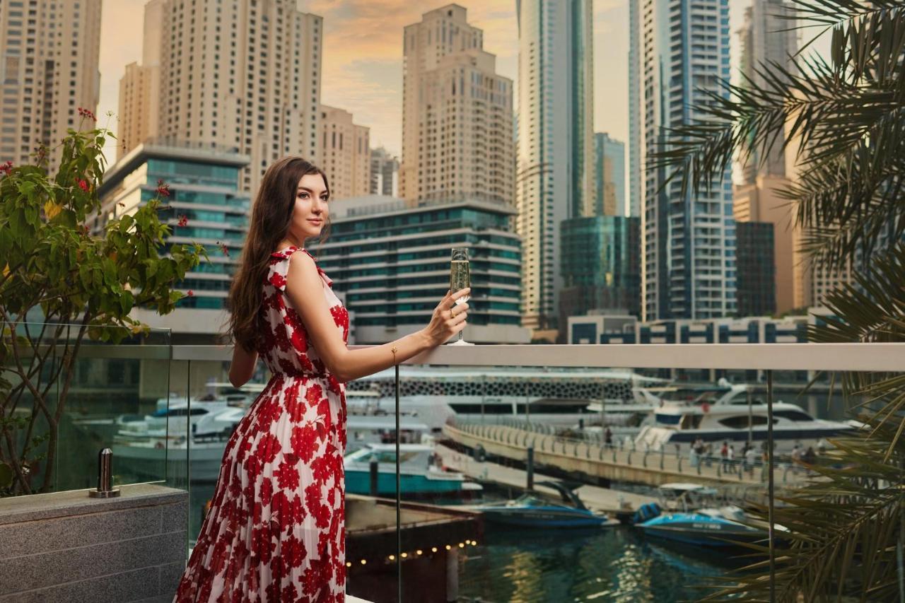 Crowne Plaza Dubai Marina By Ihg Hotel Екстериор снимка Marina Residences