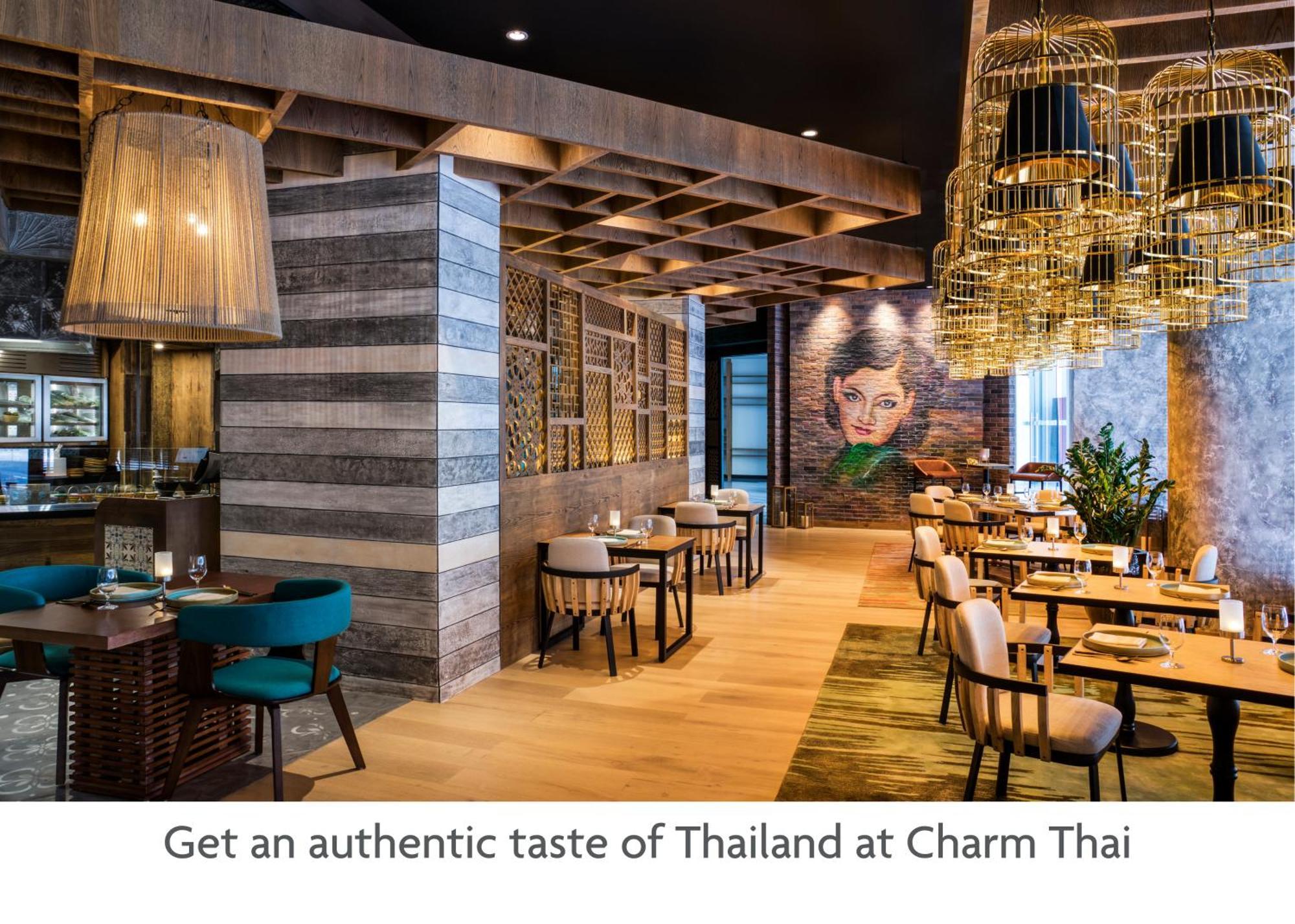 Crowne Plaza Dubai Marina By Ihg Hotel Екстериор снимка Charm Thai