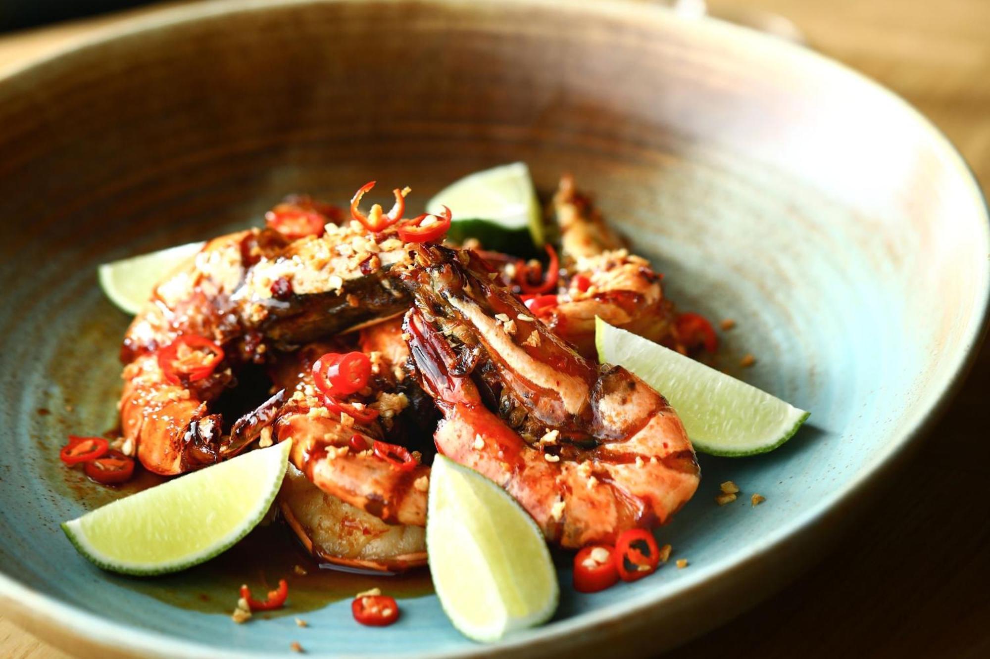 Crowne Plaza Dubai Marina By Ihg Hotel Екстериор снимка A prawn dish